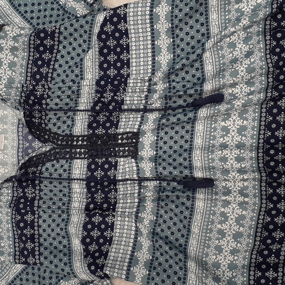 Oh! Mamma Womens Maternity Blue and White Patterned Blouse Size Large. - Picture 3 of 10